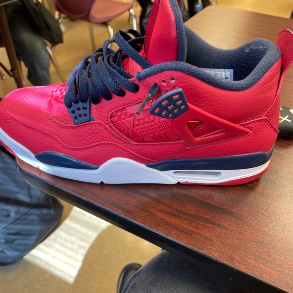 Jordan Retro 4 Fiba